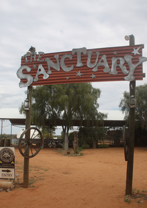 Central Australia and Indigenous Community Stay